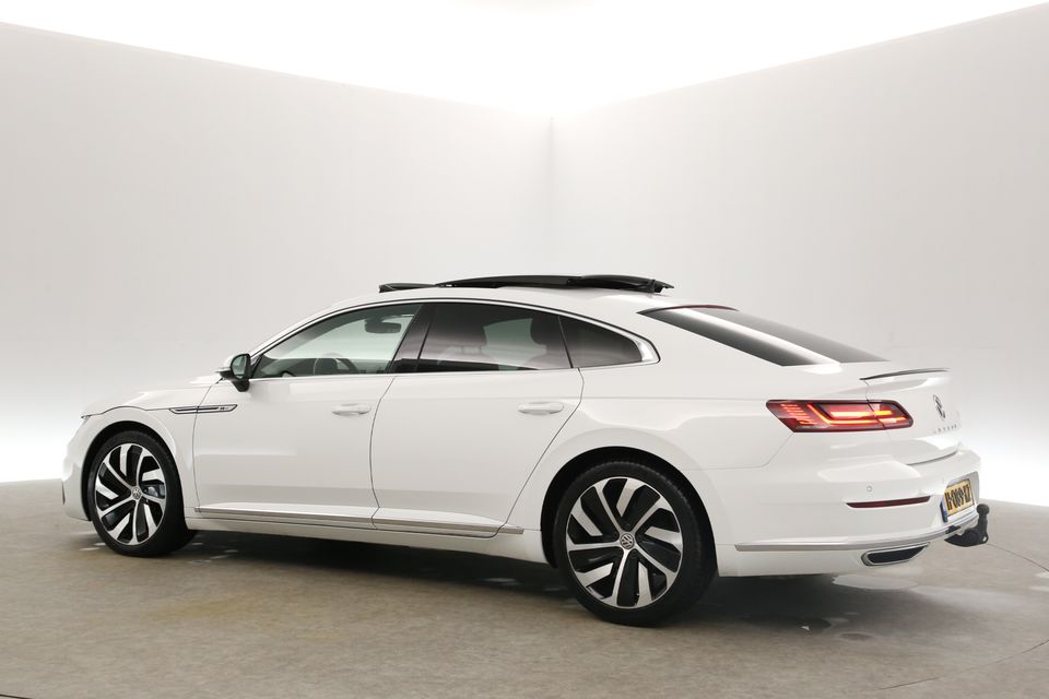 Volkswagen Arteon 2.0 TSI R-line 191PK DSG Automaat Pano LED Clima Camera Carplay Virtual Massagestoel Navi PDC Stoelverwarming Trekhaak