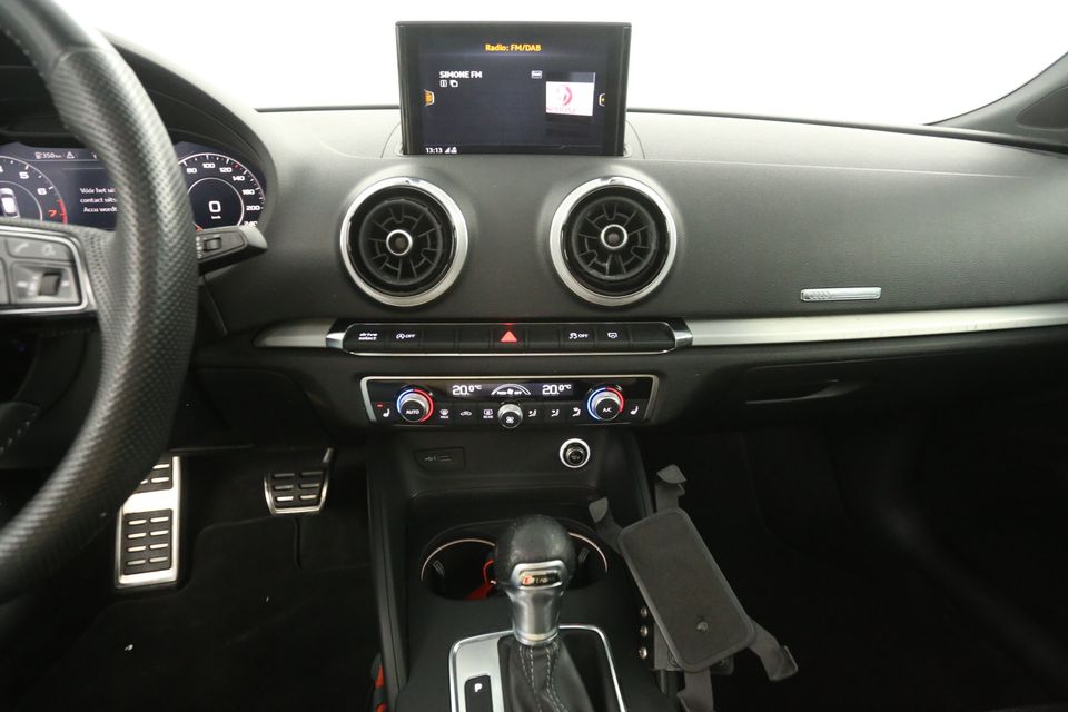 Audi A3 35 TFSI CoD S-line 150PK Automaat Pano Clima Carplay Cruise Navi LED Virtual PDC 18"LMV Stoelverwarming