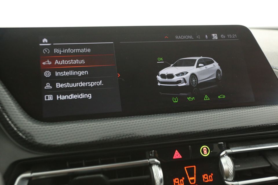 BMW 1-serie 118i M-Sport 141PK Automaat Pano Clima Camera Carplay Cruise Navi Sfeerverl. LED Memory-Seat PDC Virtual 17"LMV