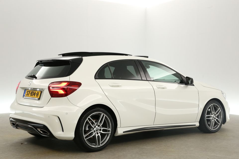 Mercedes-Benz A-Klasse 180 AMG Automaat Pano Airco Camera Cruise Carplay PDC Navi Sfeerverl. LED 18"LMV