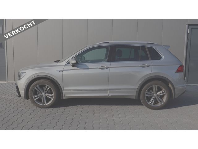 Volkswagen Tiguan 1.4 TSI Highl Bus R | R line | 360 cam | Panodak | Virtual VERKOCHT