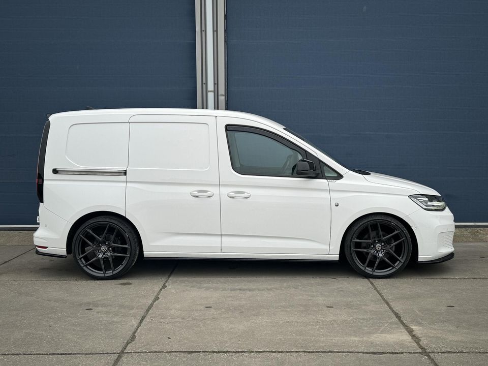 Volkswagen Caddy Cargo 2.0 TDI 1st Edition AUTOMAAT / VERLAAGD / SPOILERS / CRUISE CONTROLE / VIRTUAL COCKPIT