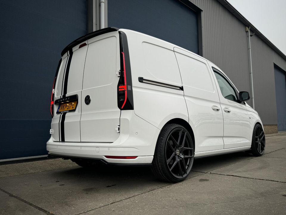 Volkswagen Caddy Cargo 2.0 TDI 1st Edition AUTOMAAT / VERLAAGD / SPOILERS / CRUISE CONTROLE / VIRTUAL COCKPIT