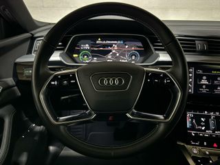 Audi e-tron Sportback 50 quattro S-Line 71 kWh Pano 21”