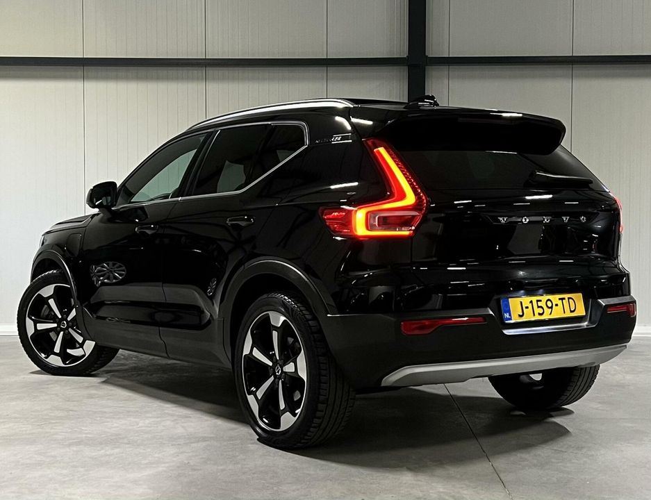 Volvo XC40 1.5 T5 Recharge 262PK Inscription Pano H&K Leer