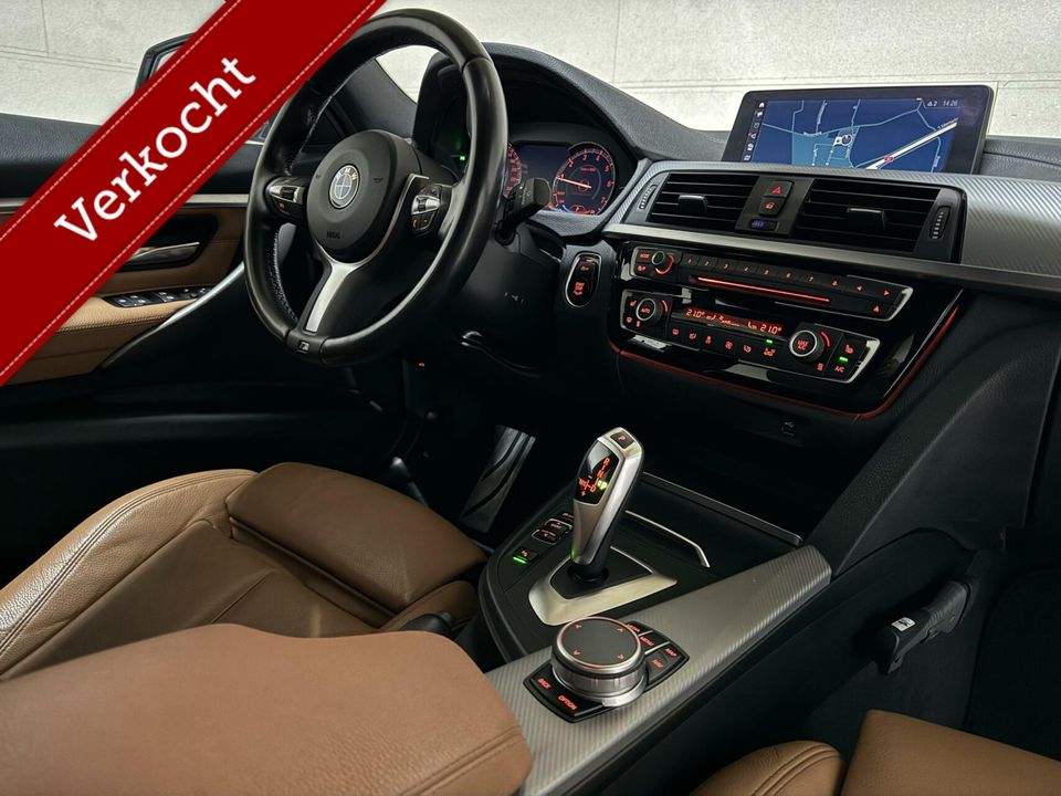 BMW 3 Serie Touring 318i M Sport Leer Navi Cruise NAP