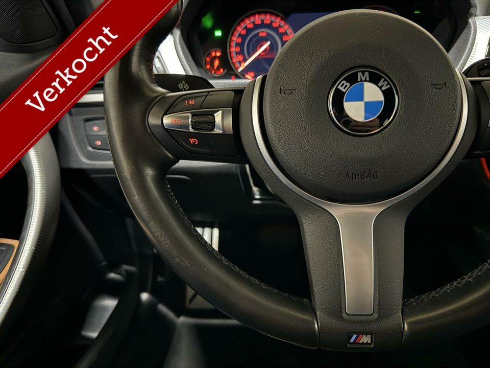 BMW 3 Serie Touring 318i M Sport Leer Navi Cruise NAP