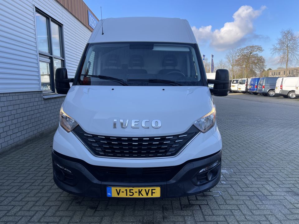 Iveco Daily 35S14V 2.3 410 L4H2 automaat / vaste prijs rijklaar € 23.950 ex btw / lease vanaf € 428 / cruise en climate control / trekhaak 3500 kg / euro 6 diesel / bpm vrij / laadruimte 475 cm lang