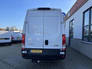 Iveco Daily 35S14V 2.3 410 L4H2 automaat / vaste prijs rijklaar € 23.950 ex btw / lease vanaf € 428 / cruise en climate control / trekhaak 3500 kg / euro 6 diesel / bpm vrij / laadruimte 475 cm lang