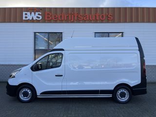 Renault Trafic 2.0 dCi 170pk T29 L2H2 Comfort / vaste prijs rijklaar € 19.950 ex btw / lease vanaf € 366 / airco / cruise / navigatie / pdc achter / trekhaak / euro 6 diesel / geschikt voor camper ombouw !