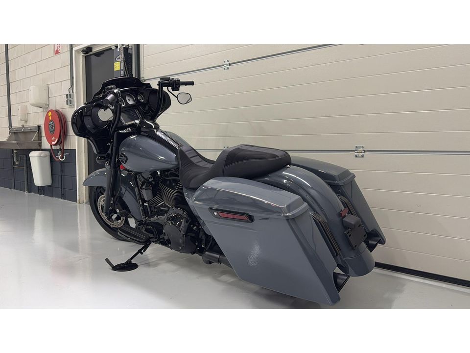 Harley Davidson 103 FLHXS Street Glide CVO Nardo Streetglide