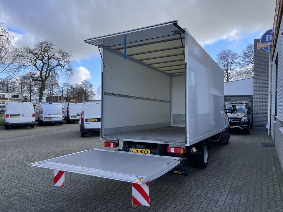 Iveco Daily 35C16 2.3 410 160pk bakwagen dubbellucht met Palfinger laadklep / handgeschakeld / euro 6 / lease vanaf € 500 / airco / netto laadvermogen 880kg / L 430 cm x H 207 cm x H 210 cm