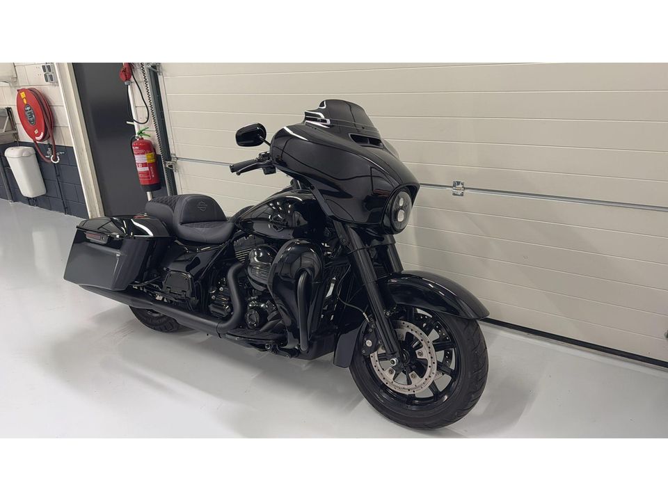 Harley Davidson 103 FLHX Streetglide Streetglide CVO Blackout