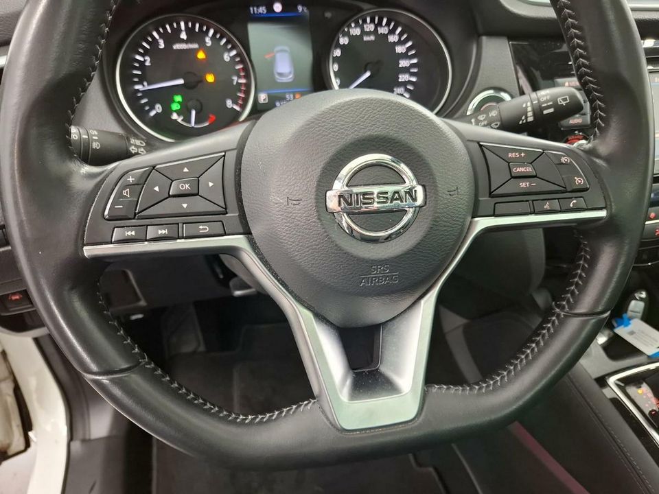 Nissan QASHQAI 1.3 DIG-T Pano 360° Trekh. Navi Cruise NAP