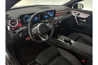 Mercedes-Benz CLA-Klasse 180 Business Solution AMG Pano Sfeerver. Camera Carplay LED Clima Cruise Navi PDC Memory-Seats Kuipstoelen Virtual 18''LMV