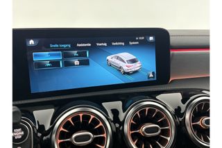 Mercedes-Benz CLA-Klasse 180 Business Solution AMG Pano Sfeerver. Camera Carplay LED Clima Cruise Navi PDC Memory-Seats Kuipstoelen Virtual 18''LMV