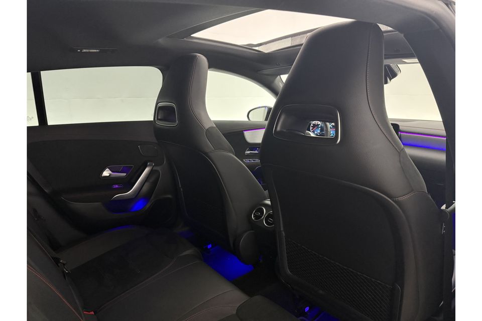 Mercedes-Benz CLA-Klasse 180 Business Solution AMG Pano Sfeerver. Camera Carplay LED Clima Cruise Navi PDC Memory-Seats Kuipstoelen Virtual 18''LMV