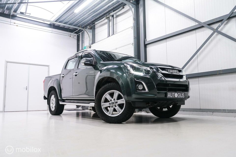 Isuzu D-max 1.9 Double Cab lang LS | 4x4 | Camera | Automaat | Zeer netjes | LED | Toyota Hilux |