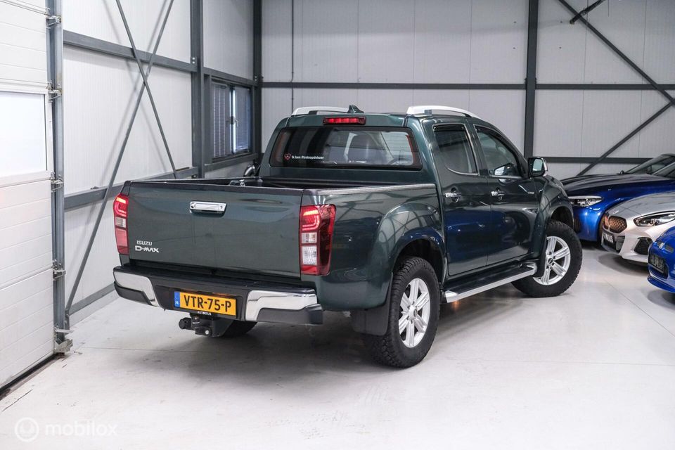 Isuzu D-max 1.9 Double Cab lang LS | 4x4 | Camera | Automaat | Zeer netjes | LED | Toyota Hilux |