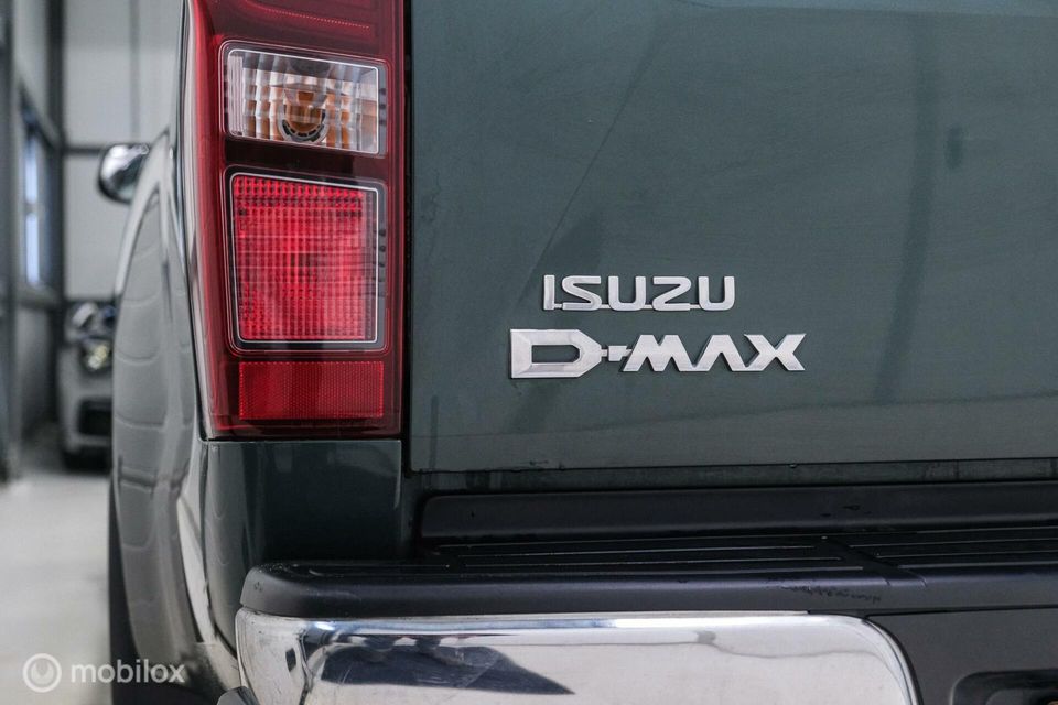 Isuzu D-max 1.9 Double Cab lang LS | 4x4 | Camera | Automaat | Zeer netjes | LED | Toyota Hilux |