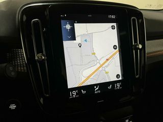 Volvo XC40 1.5 T5 Recharge R-Design Pano ACC CarPlay