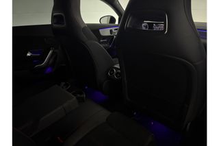 Mercedes-Benz CLA-Klasse 180 Business Solution AMG Pano Sfeerver. Camera Carplay LED Clima Cruise Navi PDC Memory-Seats Kuipstoelen Virtual 18''LMV