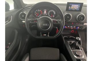 Audi A3 1.4 TFSI CoD S-line 141PK LED Clima Cruise Trekhaak Navigatie PDC 18"LMV