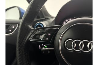 Audi A3 1.5 TFSI S Line Automaat LED Clima Cruise Navigatie Stoelverwarming Parkeersensoren 18"LMV