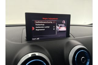 Audi A3 1.5 TFSI S Line Automaat LED Clima Cruise Navigatie Stoelverwarming Parkeersensoren 18"LMV