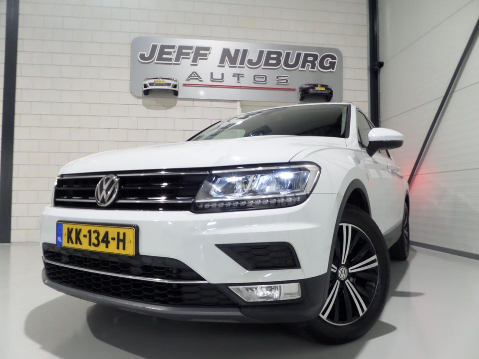 Volkswagen Tiguan 2.0 TSI DSG 4Motion Highline "Origineel NL!" Automaat! Full-LED Apple-carplay Trekhaak Virtual-cockpit