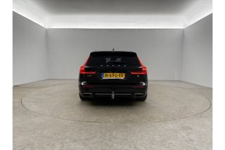 Volvo V60 2.0 T6 Twin Engine AWD R-Design | Harman/Kardon | 342PK Camera LED Carplay Clima Sfeerverl. Memory-Seat Trekhaak Navi Leder Virtual PDC Stoelverwarming 19"LMV