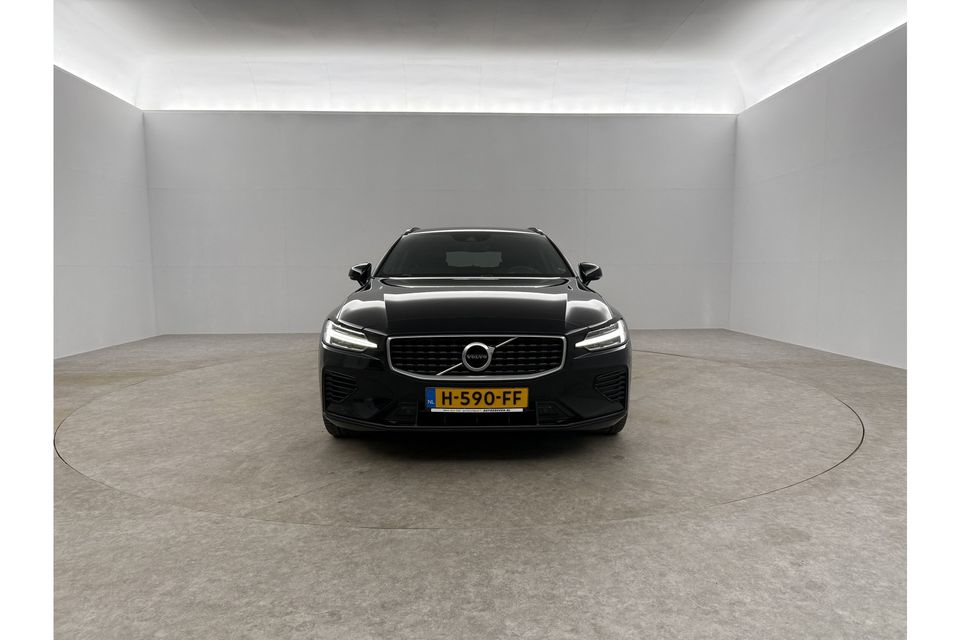 Volvo V60 2.0 T6 Twin Engine AWD R-Design | Harman/Kardon | 342PK Camera LED Carplay Clima Sfeerverl. Memory-Seat Trekhaak Navi Leder Virtual PDC Stoelverwarming 19"LMV