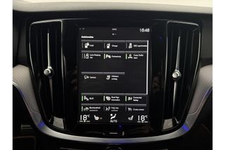 Volvo V60 2.0 T6 Twin Engine AWD R-Design | Harman/Kardon | 342PK Camera LED Carplay Clima Sfeerverl. Memory-Seat Trekhaak Navi Leder Virtual PDC Stoelverwarming 19"LMV