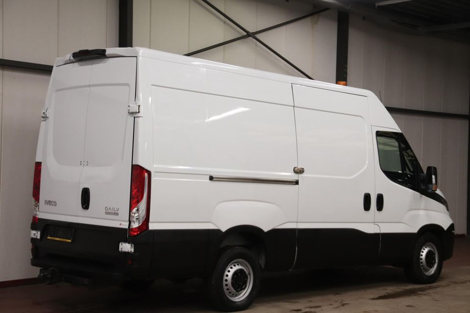 Iveco Daily 35S14V 2.3 352 H2 AUTOMAAT 3500KG TREKVERMOGEN