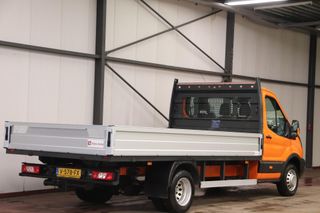 Ford Transit met nieuwe NIEUWE MOTOR OPEN LAADBAK DUBBELLUCHT TREKHAAK 2800KG