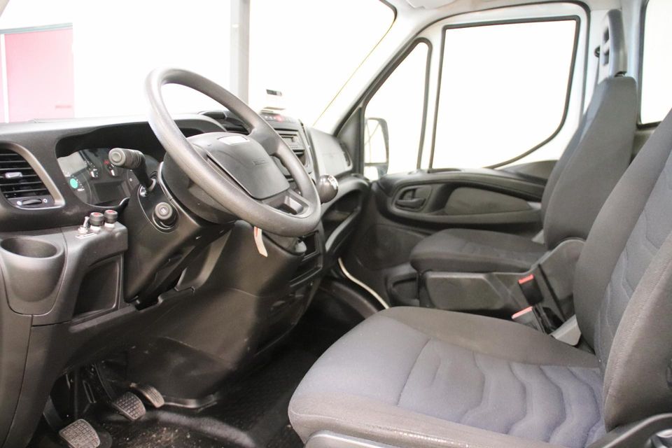 Iveco Daily 35S12 HOOGWERKER 13 METER LT130TB MET 3500 KG TREKVERMOGEN TREKHAAK