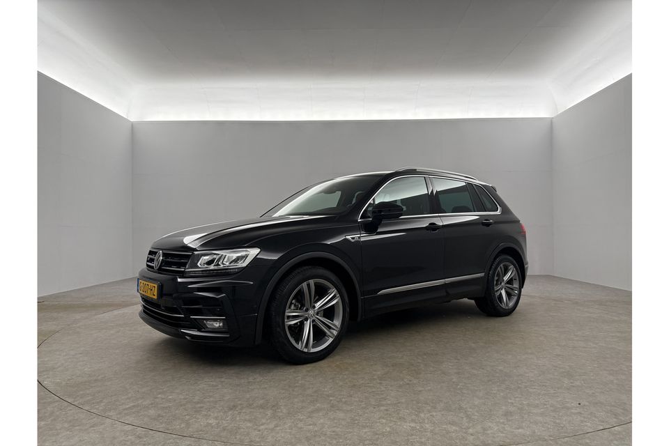 Volkswagen Tiguan 1.5 TSI R-line DSG Adaptive Cruise LED Camera Carplay Clima Navi Virtual DAB+ PDC 19"LMV