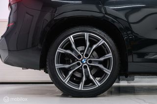 BMW X1 xDrive25e eDrive M Edition 220 pk | Camera | NL auto NAP | DAB | Ambiance | 19 inch | Leder | Sportline |