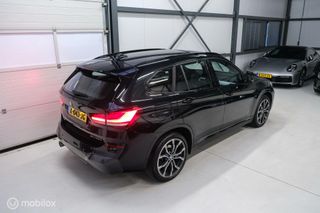 BMW X1 xDrive25e eDrive M Edition 220 pk | Camera | NL auto NAP | DAB | Ambiance | 19 inch | Leder | Sportline |