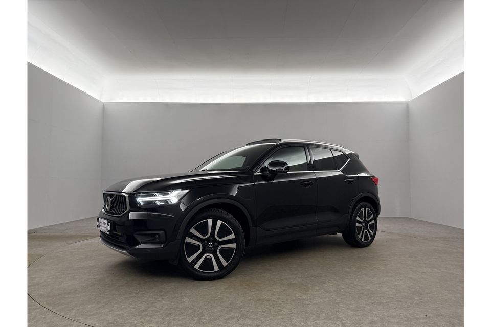 Volvo XC40 1.5 T5 Recharge Inscription Hybride Pano Memory-Seats Clima Cruise Camera Trekhaak LED 19"LMV Leder Navi Virtual Stoel/Stuurverwarming PDC