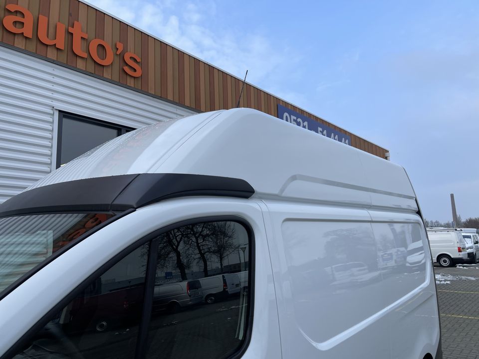 Renault Trafic 2.0 dCi 170pk T29 L2H2 Comfort / vaste prijs rijklaar € 19.950 ex btw / euro 6 diesel / lease vanaf € 366 / airco / cruise / navigatie / trekhaak / pdc achter !