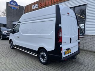 Renault Trafic 2.0 dCi 170pk T29 L2H2 Comfort / vaste prijs rijklaar € 19.950 ex btw / euro 6 diesel / lease vanaf € 366 / airco / cruise / navigatie / trekhaak / pdc achter !