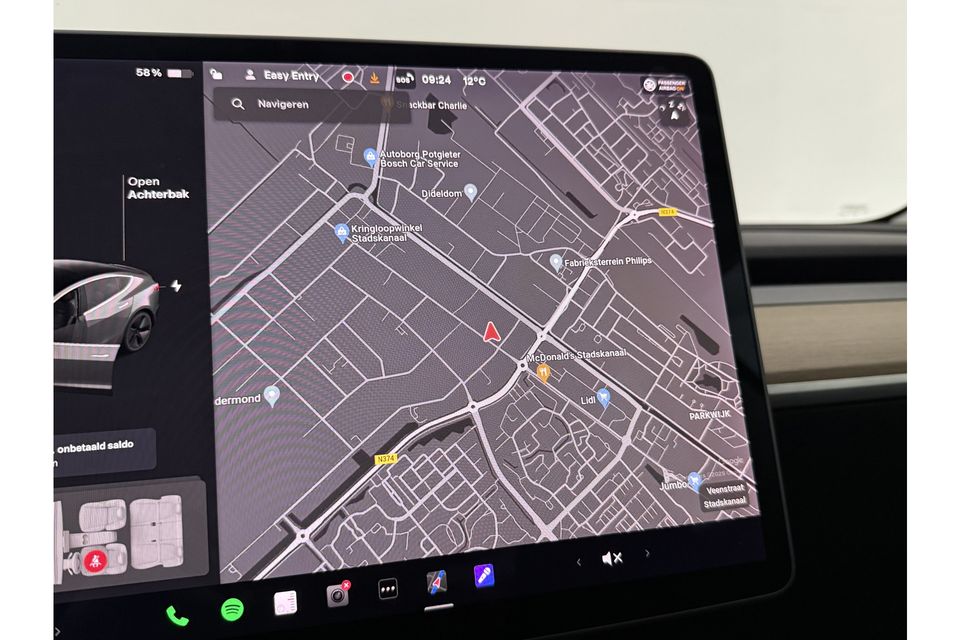 Tesla Model 3 RWD Plus 60 kWh 238PK Elektrisch 360Camera Autopilot LED Cruise Clima Navi Stoelverwarming Pano-View Memory Seats Leder PDC 18"LMV