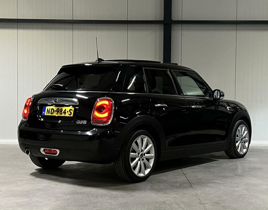 MINI Cooper 1.5 136PK Automaat Pano Leer Harman/kardon NAP