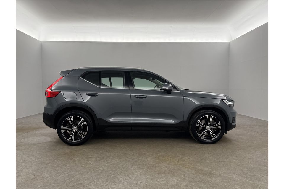 Volvo XC40 1.5 T5 Recharge Inscription 262PK Hybride Pano Virtual LED Carplay Cruise Clima PDC 19''LMV