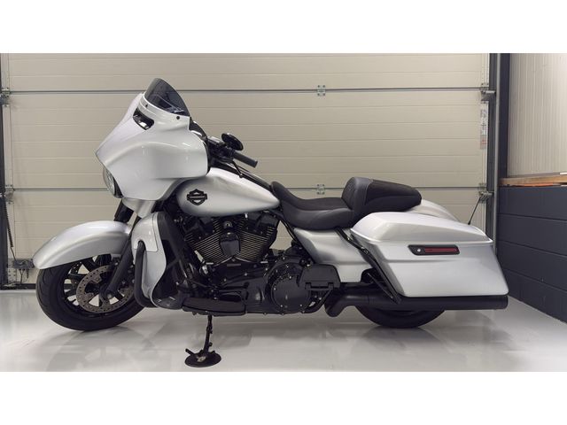 Harley Davidson 103 FLHX Streetglide Street Glide Black Out