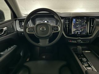 Volvo XC60 2.0 Recharge T6 AWD R-Design Pano H/K 360° 22” ACC