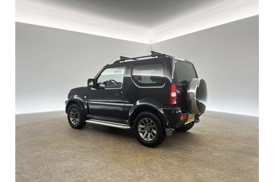 Suzuki Jimny 1.3 Exclusive 4x4 AWD Airco Stoelverwarming Trekhaak Elektrpakket 15"LMV