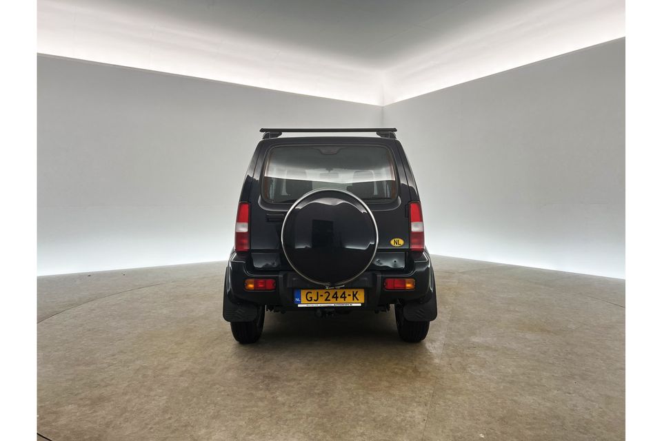 Suzuki Jimny 1.3 Exclusive 4x4 AWD Airco Stoelverwarming Trekhaak Elektrpakket 15"LMV