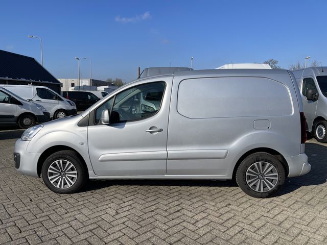 Peugeot Partner 120 1.6 BlueHDi 100 L1 Premium Pack S&S / vaste prijs rijklaar € 9950 ex btw / lease vanaf € 183 / airco / cruise / navi / achteruit rijcamera / 3 zits / zilver metallic !